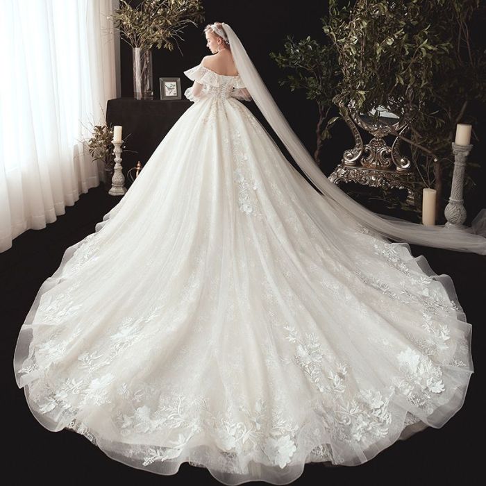 Short poofy wedding dress