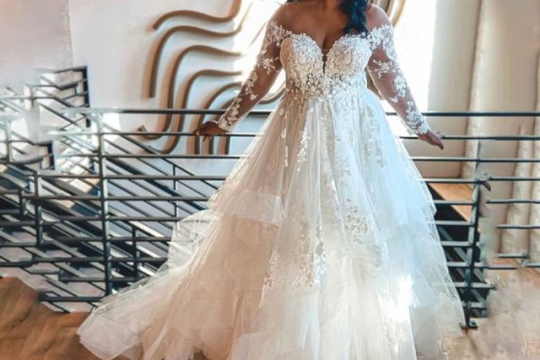 Open back lace long sleeve wedding dress